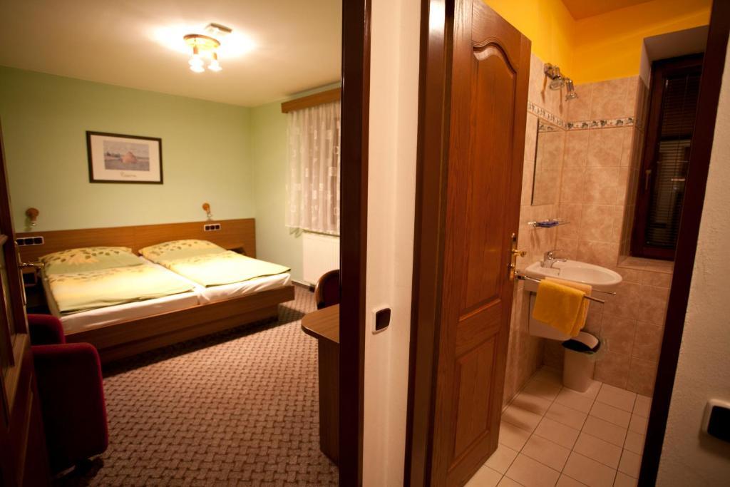 Hotel U Jiriho Humpolec Szoba fotó