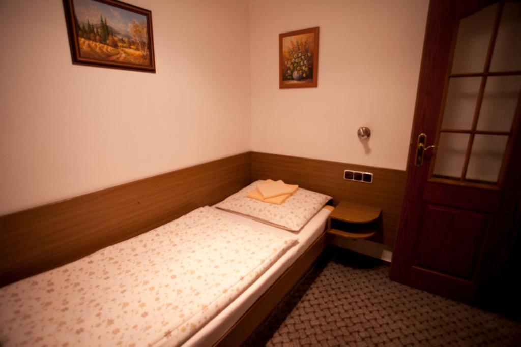 Hotel U Jiriho Humpolec Szoba fotó