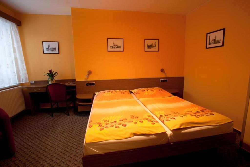 Hotel U Jiriho Humpolec Szoba fotó